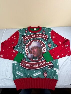 Green‎ & Red Family Christmas Vacation Crewneck Sweater